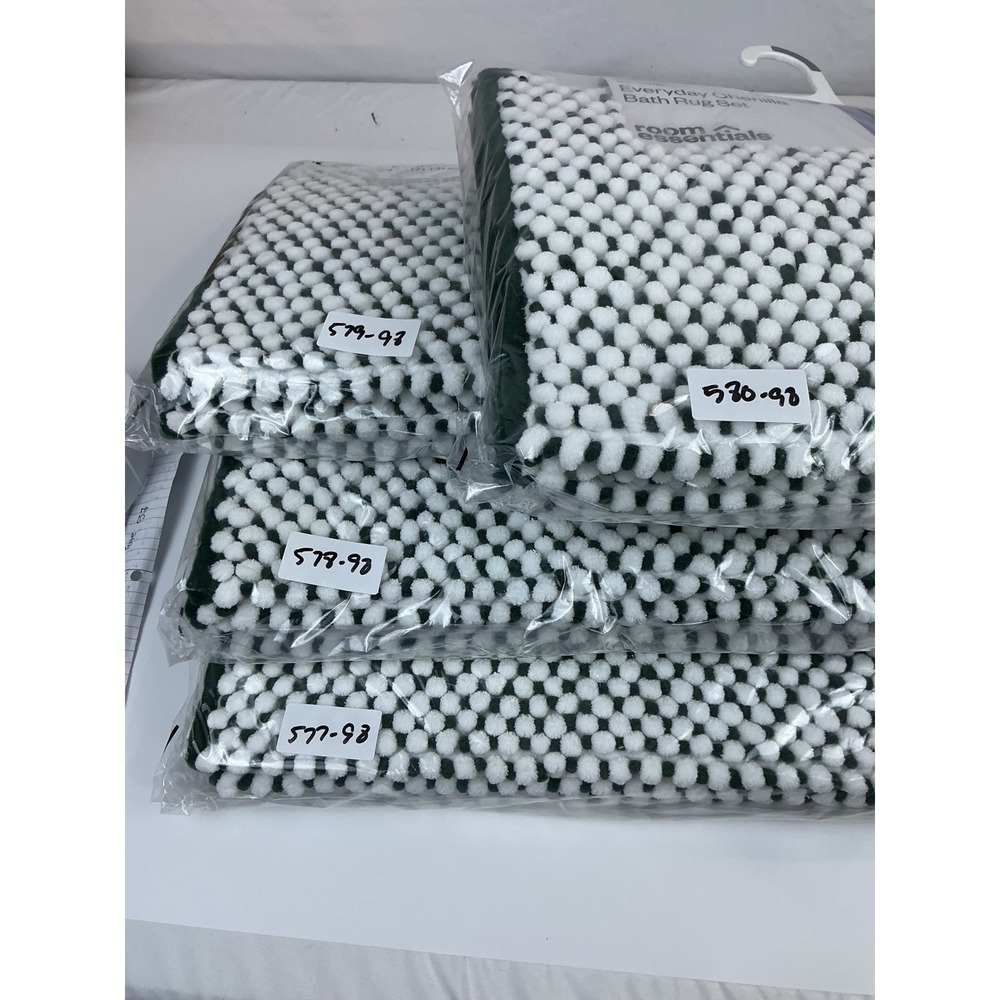 Room Essentials Everyday Chenille Bath Rug Set 2 Piece Green White New - Picture 6 of 6